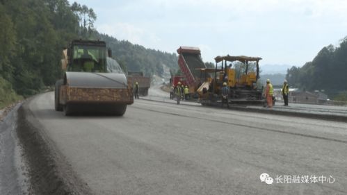 12月底前主體工程竣工，公路與路面工程將完工